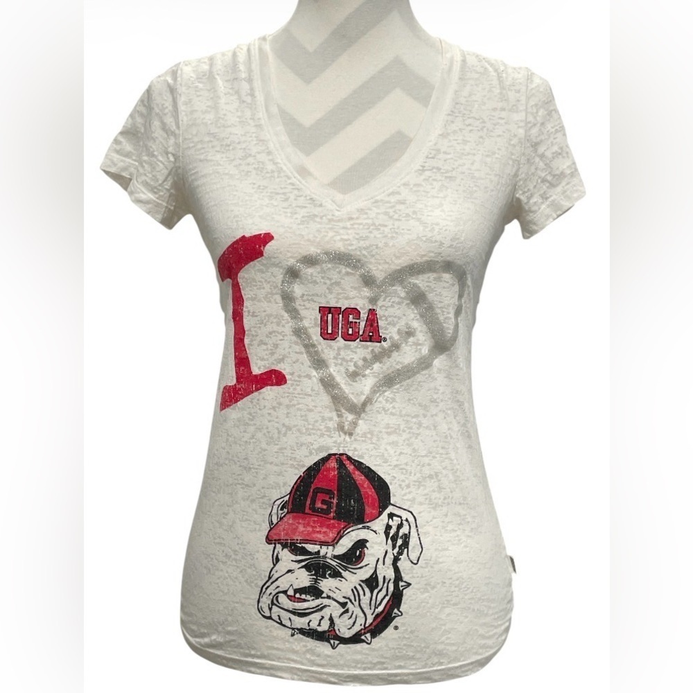 Women’s White 'I Heart ' Vintage V-Neck Tee